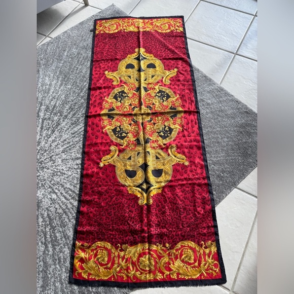 Atelier Versace Silk Scarf Baroque Gold, Red, Black, 68” – Made in Italy - Picture 10 of 13